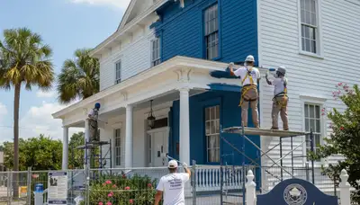 Professional painters in Lakeland, FL providing interior and exterior painting services